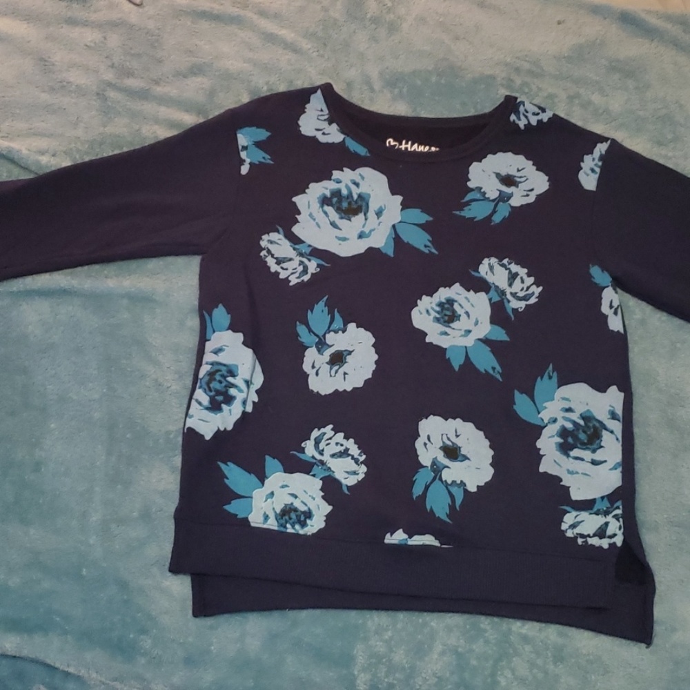 Girls sweater